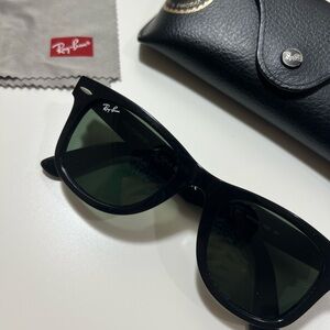 RayBan Sunglasses Wayfarer Ease